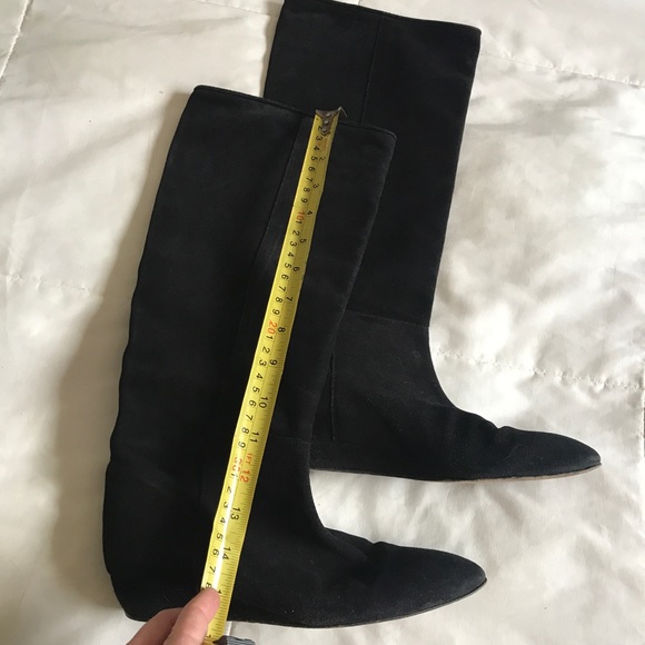 Beautiful Italian Suede boots. - Picture 4 of 4